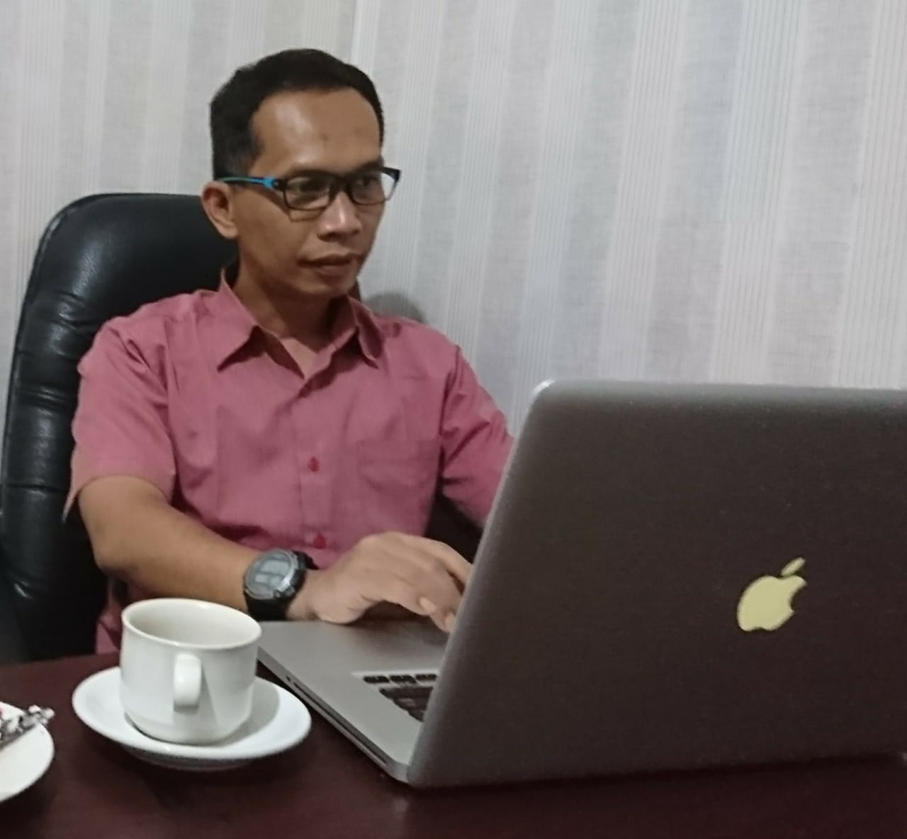 WeCreativez WhatsApp Support